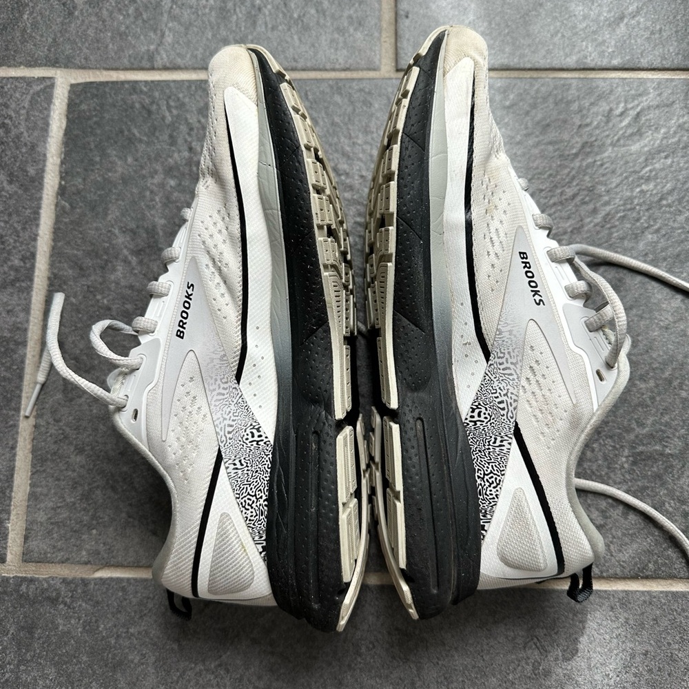 Brooks White and Black Trace 3 Athletic Shoes